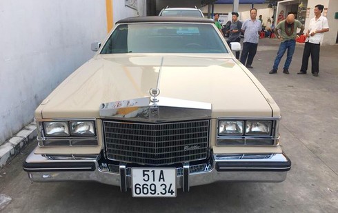 Xế cổ Cadillac rao bán ở Việt Nam - ảnh 1