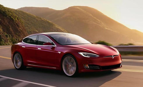 Người dùng nào thích xe Tesla - ảnh 1