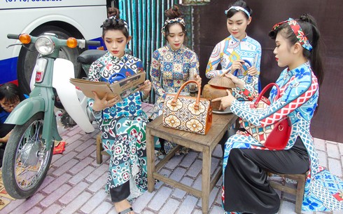 Các bạn trẻ tham gia hiến máu Chủ nhật đỏ - ảnh 1