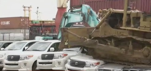 Xe sang nhập lậu ở Philipinnes - ảnh 2