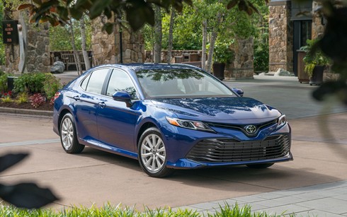 Đánh giá Toyota Camry 2018 - ảnh 3