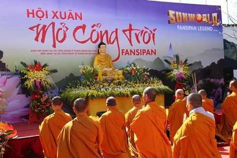 Du khách nô nức tham dự Hội xuân Mở Cổng Trời Fansipan - ảnh 5