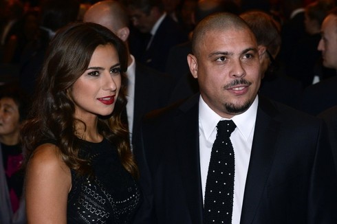 Bồ Ronaldo 'kín cổng cao tường' ở Gala Quả bóng vàng - ảnh 9