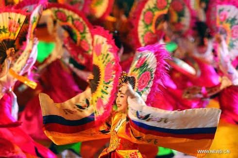 Lộng lẫy lễ hội đường phố Singapore - ảnh 10