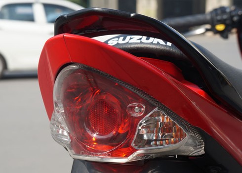 Cận cảnh 'trống choai' Suzuki Raider - ảnh 17