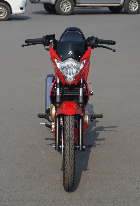 Cận cảnh 'trống choai' Suzuki Raider - ảnh 4