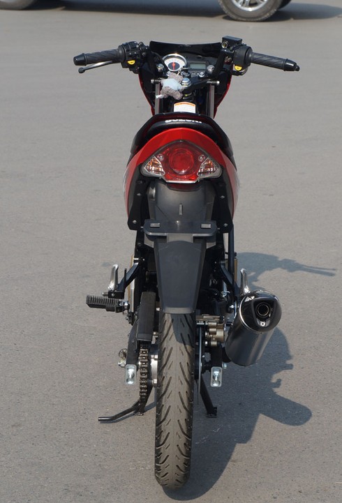 Cận cảnh 'trống choai' Suzuki Raider - ảnh 6