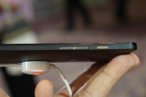 Cận cảnh bộ ba Asus ZenFone trong lễ 'trình làng' - ảnh 13