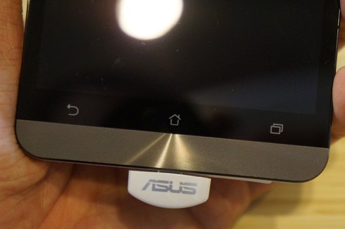 Cận cảnh bộ ba Asus ZenFone trong lễ 'trình làng' - ảnh 7