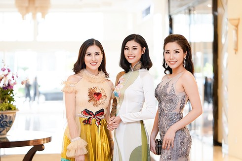Người đẹp Biển Đào Hà 'đọ sắc' Á hoàng Trang sức Hà Lade tại sự kiện - ảnh 3