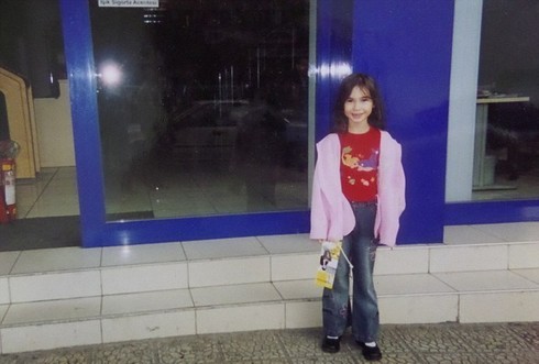 'Búp bê sống' Ukraina tuyên bố không 'dao kéo' - ảnh 3