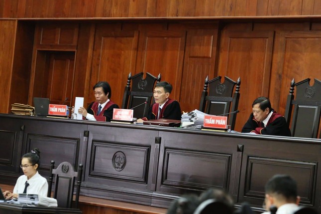 Xử vụ cựu giám đốc Sở Địa chính Bình Dương kêu oan: Ai sai, dân cũng ‘lãnh đủ’ ảnh 1