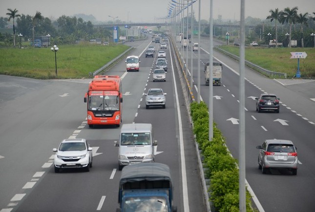 Triệu tập đại diện Bộ Giao thông đến phiên xử ông Đinh La Thăng ảnh 2