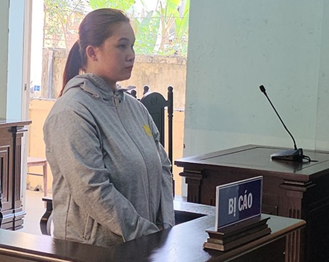 Diễn biến mới vụ bé 3 tuổi nghi bị ép dùng ma túy ở TPHCM ảnh 2