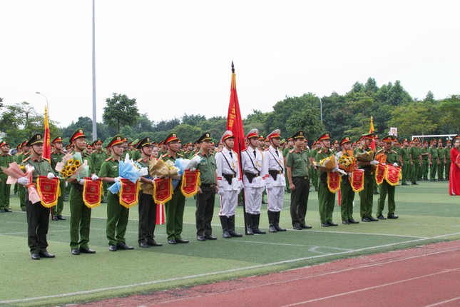 Gần 500 cán bộ, chiến sĩ Công an Hà Nội ‘trổ tài’ tại hội thi võ thuật ảnh 2
