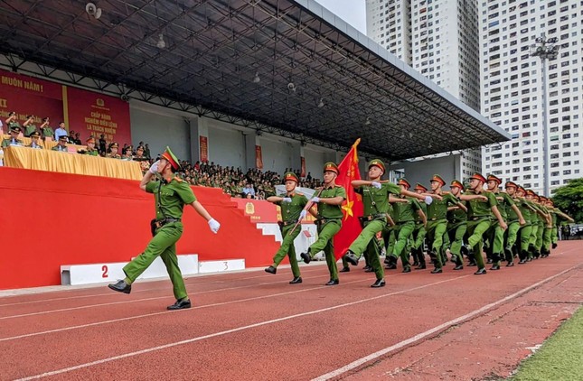 Gần 500 cán bộ, chiến sĩ Công an Hà Nội ‘trổ tài’ tại hội thi võ thuật ảnh 1