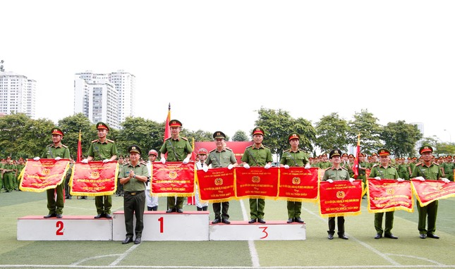 Gần 500 cán bộ, chiến sĩ Công an Hà Nội ‘trổ tài’ tại hội thi võ thuật ảnh 8