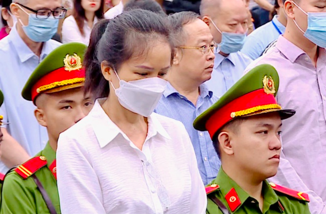 Cựu Cục trưởng Cục Lãnh sự chỉ khắc phục được 1,2 tỷ đồng, không nhớ chi 25 tỷ đồng vào việc gì ảnh 1