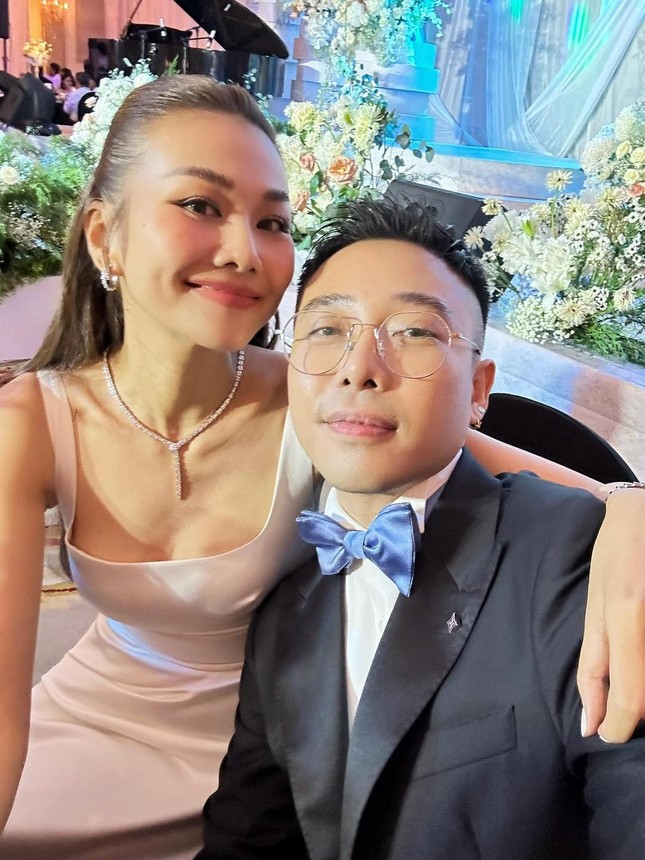 Bên trong đám cưới của Thanh Hằng và chồng nhạc trưởng ảnh 2