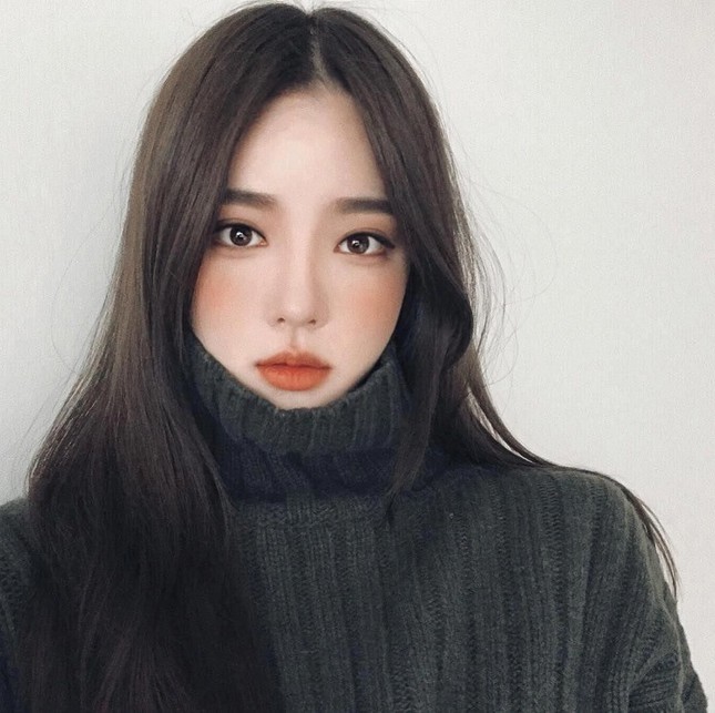Bỏ túi 5 tuyệt chiêu make-up nhanh gọn, lâu trôi khi du lịch Hè ảnh 4