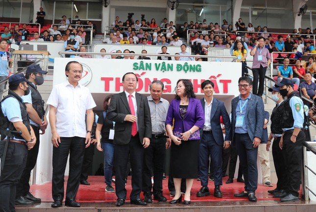 Hấp dẫn, vui vẻ và nhân văn như bóng đá sinh viên ảnh 6