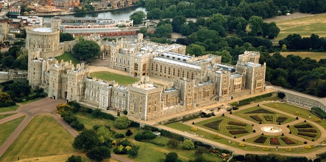 Sức hút lâu đài (Kỳ 1): Dù Meghan Markle tỏ ra không thiết tha, hoàng gia vẫn đầy mị lực ảnh 6