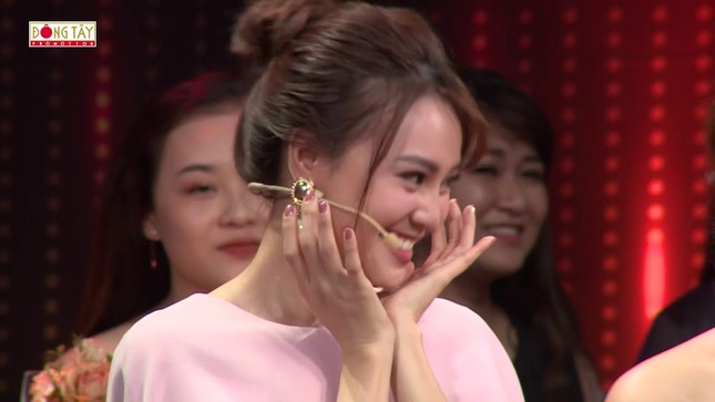 Cười bể bụng với clip Ninh Dương Lan Ngọc ngọt ngào bên Lee Min Ho ảnh 5
