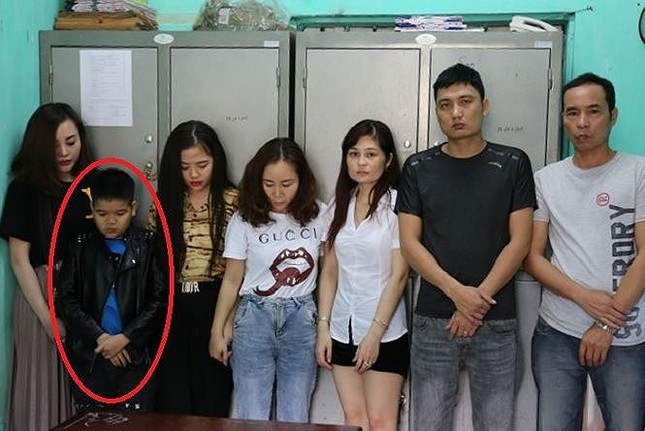 Bộ phim phải quay lại 3 lần vì Cu Thóc, Trâm Anh và cô gái khỏa thân bên hồ sen ảnh 1