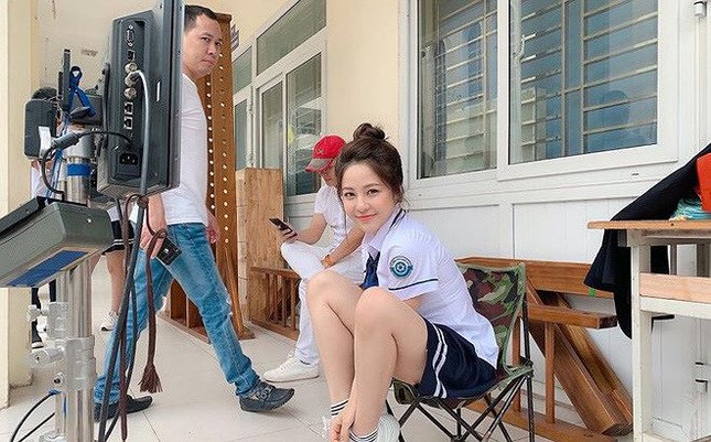 Bộ phim phải quay lại 3 lần vì Cu Thóc, Trâm Anh và cô gái khỏa thân bên hồ sen ảnh 4