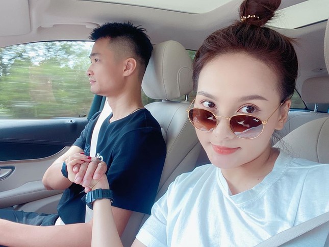 Có biểu hiện lạ, siêu mẫu Xuân Lan chủ động đi xét nghiệm COVID-19 ảnh 1