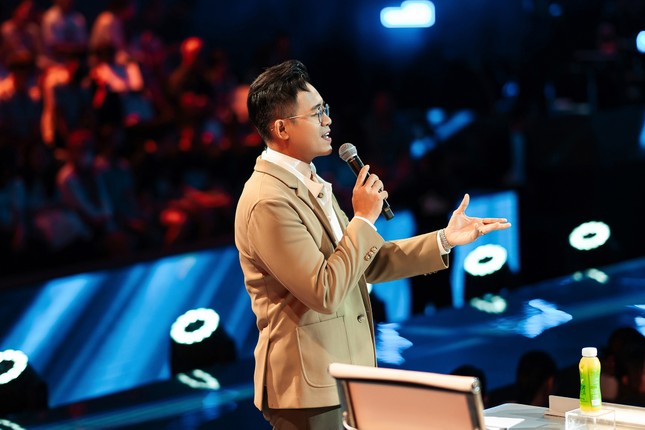 MC Đức Bảo nói về phần dẫn gây tranh cãi ở Vietnam idol: ‘Tôi không vô duyên thế’ ảnh 1