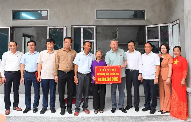 Nhiều câu hỏi của cử tri huyện Văn Lâm, tỉnh Hưng Yên được Đại tướng Tô Lâm giải đáp cụ thể ảnh 8