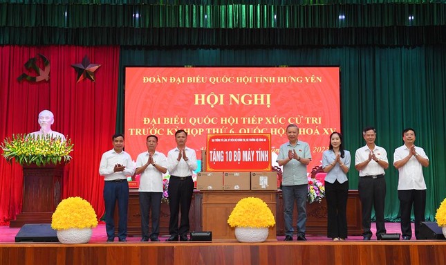 Nhiều câu hỏi của cử tri huyện Văn Lâm, tỉnh Hưng Yên được Đại tướng Tô Lâm giải đáp cụ thể ảnh 6