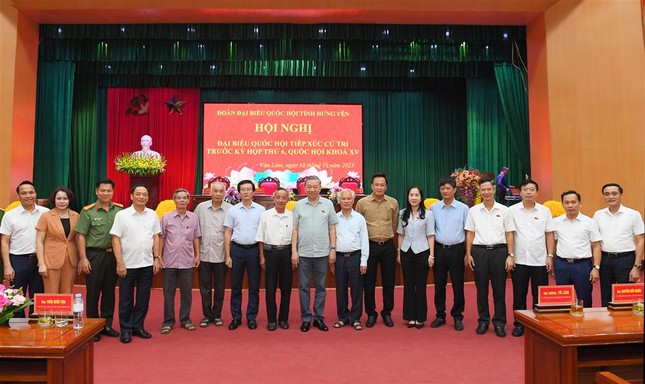 Nhiều câu hỏi của cử tri huyện Văn Lâm, tỉnh Hưng Yên được Đại tướng Tô Lâm giải đáp cụ thể ảnh 7