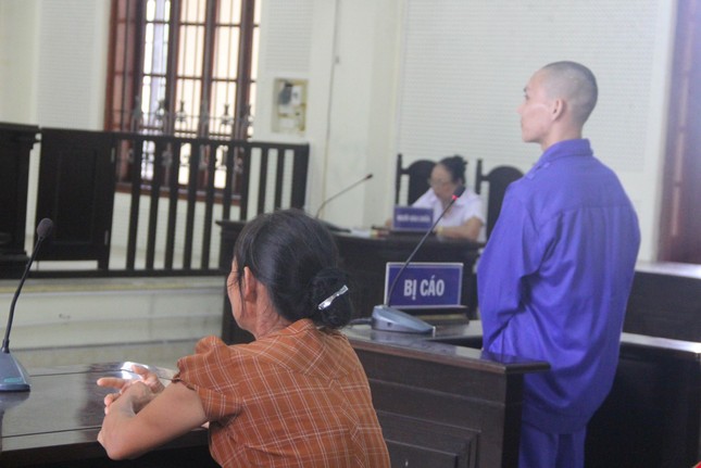 Nỗi đau của người mẹ có con trai mang án giết người ảnh 3
