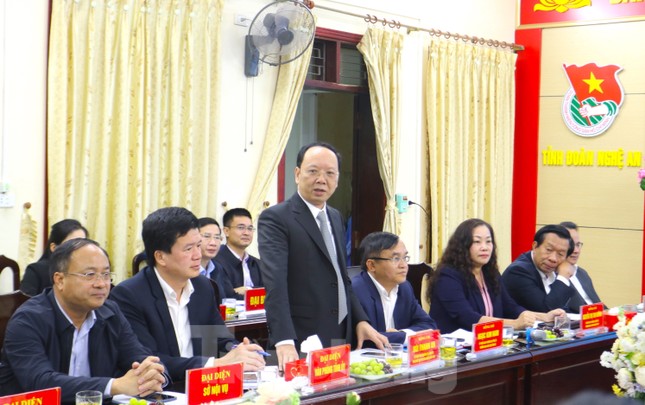 Bí thư Tỉnh ủy Nghệ An: 'Thường xuyên đổi mới, tạo bản sắc riêng cho thanh niên' ảnh 8