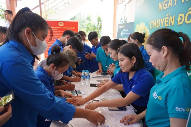 Ra mắt công nghệ thực tế ảo tại khu tưởng niệm Anh hùng liệt sỹ Lý Tự Trọng ảnh 1