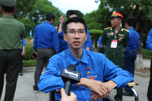 Chàng trai tật nguyền và bước chuyển mình thành ông chủ doanh nghiệp ảnh 1