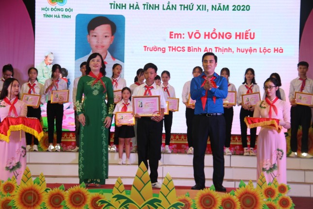 Đại hội Cháu ngoan Bác Hồ tuyên dương 184 đội viên, thiếu nhi tiêu biểu ảnh 2