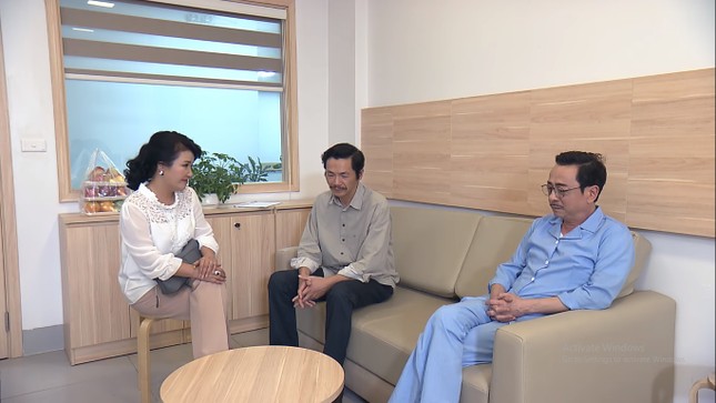 Về nhà đi con tập 30: Người yêu cũ tìm gặp Huệ trong cơn say ảnh 3