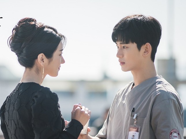 ‘Điên thì có sao’ hứa hẹn gây sốt nối gót ‘Hạ cánh nơi anh’ ảnh 3