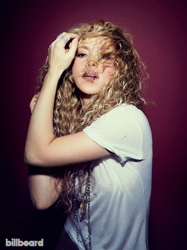 Nữ ca sĩ gợi cảm Shakira rực lửa tràn sức sống ở tuổi 40 ảnh 22