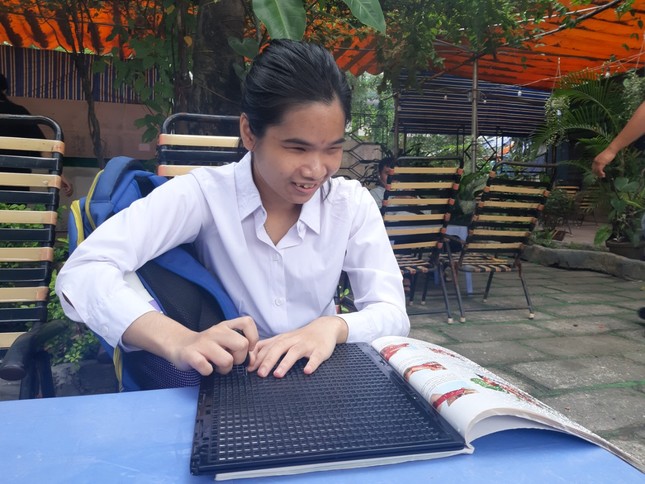 “Mình muốn trở thành giáo viên dạy Ngữ văn cho học sinh khiếm thị” ảnh 1
