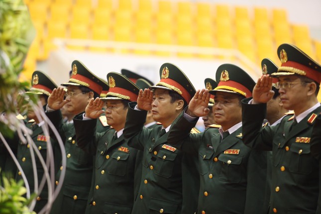 Rưng rưng lễ tang 22 chiến sĩ hy sinh tại Quảng Trị ảnh 21