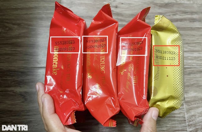 Đổ xô mua bánh trung thu hạ giá vỉa hè, chuyên gia cảnh báo 'đừng ham rẻ' ảnh 4