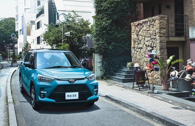SUV cỡ nhỏ Toyota Raize ra mắt tại Nhật Bản ảnh 1