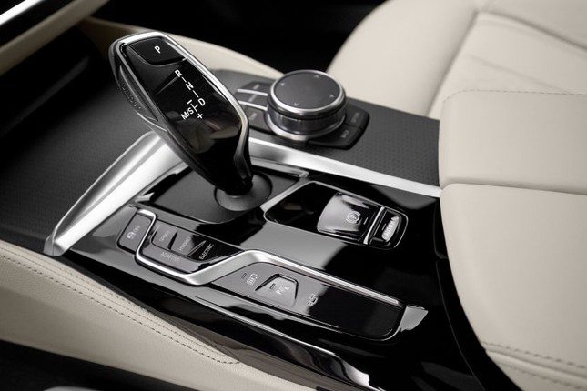 BMW Series 5 2021 xuất hiện chính thức với nhiều nâng cấp nhỏ ảnh 4