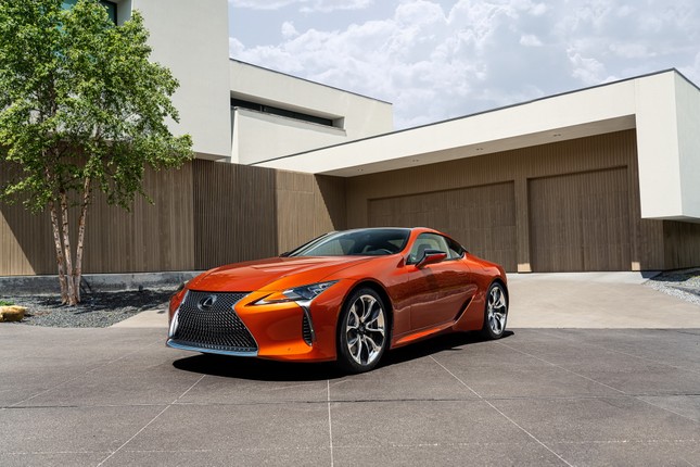 Toyota ngừng phát triển động cơ V8? ảnh 1