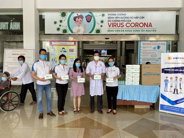 Cán bộ, nhân viên Vietbank chung tay phòng chống COVID-19 tại các tỉnh miền Trung ảnh 3