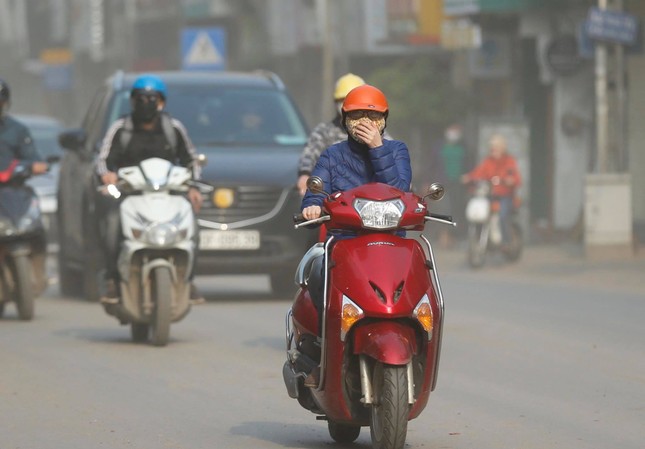 Vì sao Hà Nội vẫn ô nhiễm không khí dù đang giãn cách xã hội? ảnh 1